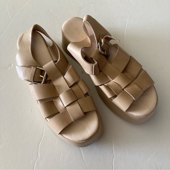 NWOB Pilcro Anthropologie Fisherman Platform Beige Leather Sandals Sz 40 - Picture 1 of 5